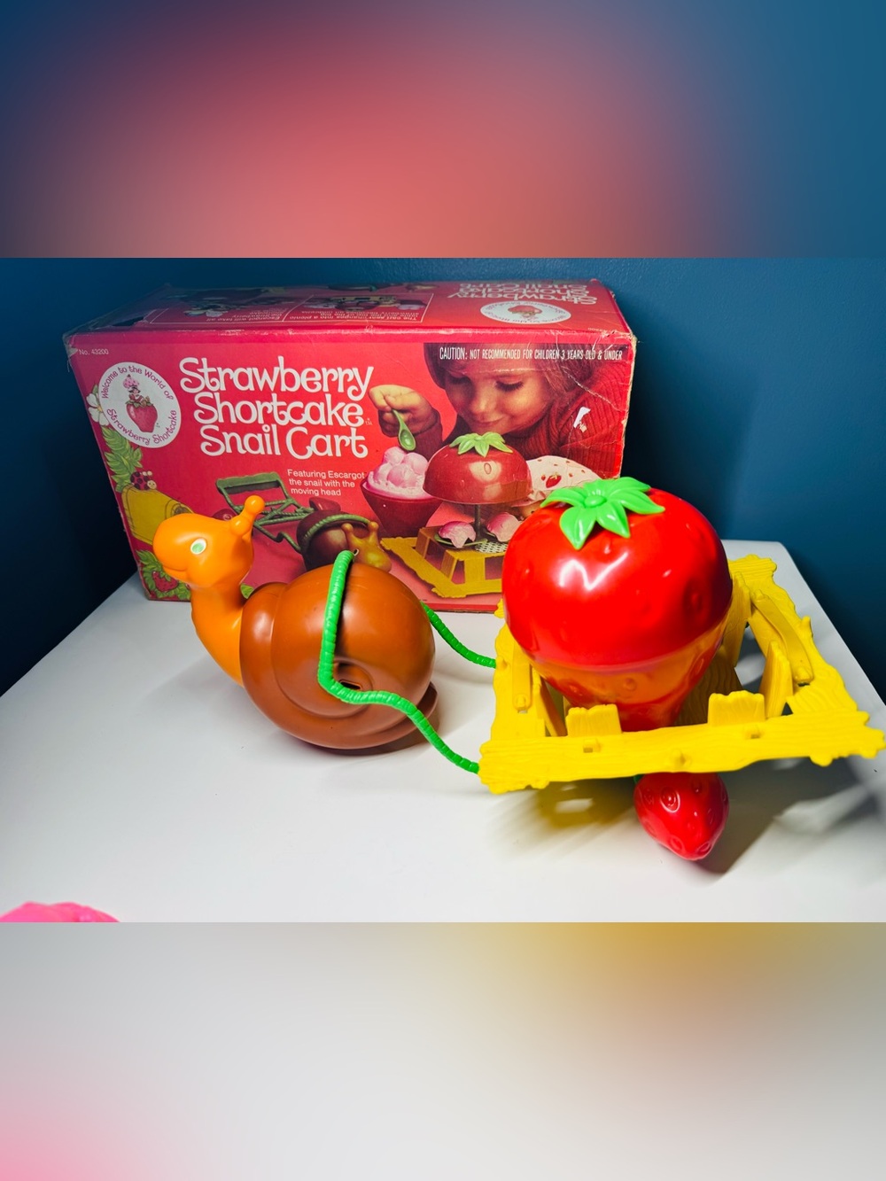 Vintage Strawberry Shortcake Snail Cart Picnic Doll Playset 1980s Original Box